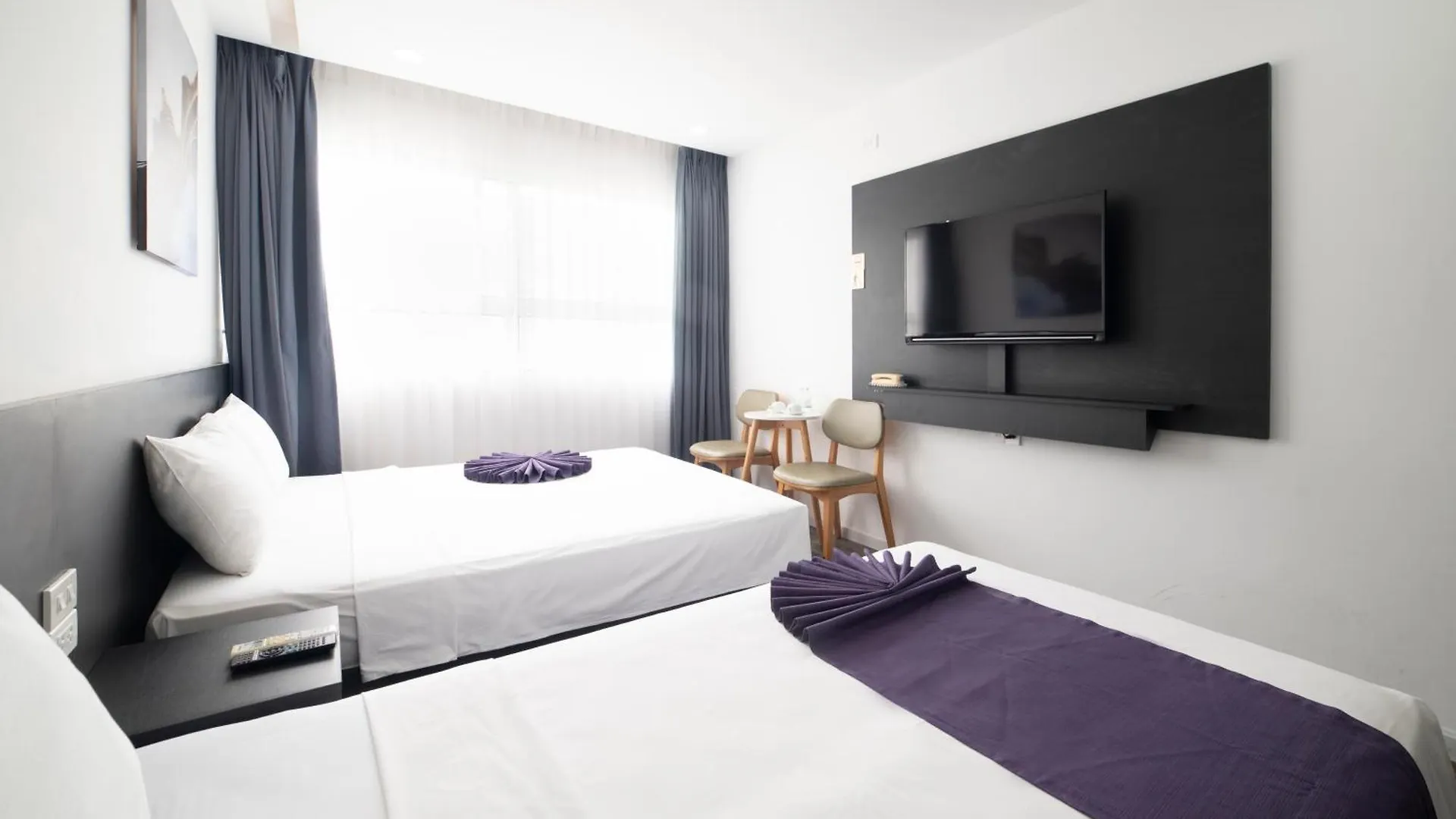 Dolphin Hotel Nha Trang 0*,  Vietnam